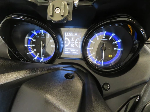 Yamaha T-MAX - Afbeelding 6 van 13