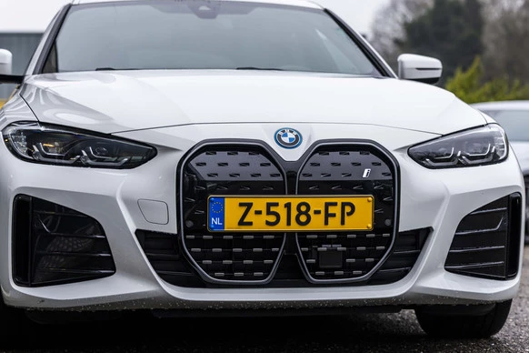 BMW i4 - Afbeelding 12 van 30