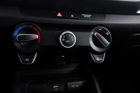 Kia Stonic - Afbeelding 13 van 30