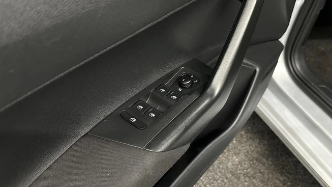 Volkswagen Polo - Afbeelding 21 van 30