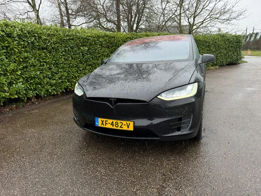 Tesla Model X - Afbeelding 13 van 17