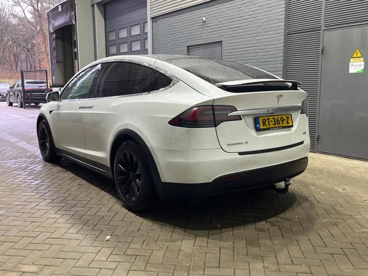 Tesla Model X - Afbeelding 3 van 5