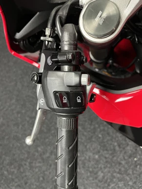 Honda CBR 650 - Afbeelding 20 van 21