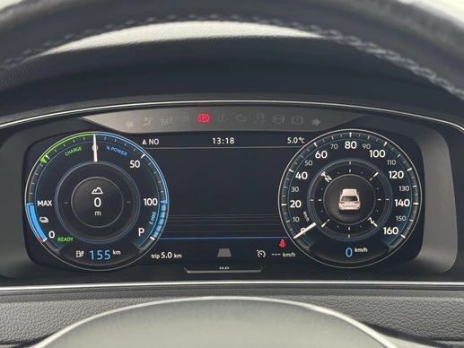 Volkswagen e-Golf - Afbeelding 27 van 30