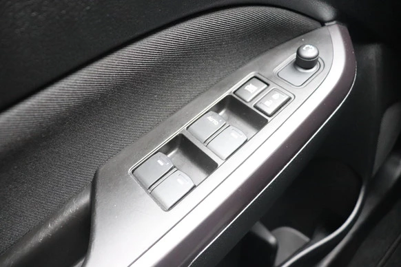 Suzuki Vitara - Afbeelding 28 van 30