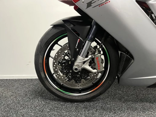 MV Agusta F3 - Afbeelding 14 van 20
