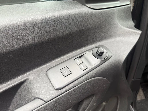 Peugeot Partner - Afbeelding 23 van 30