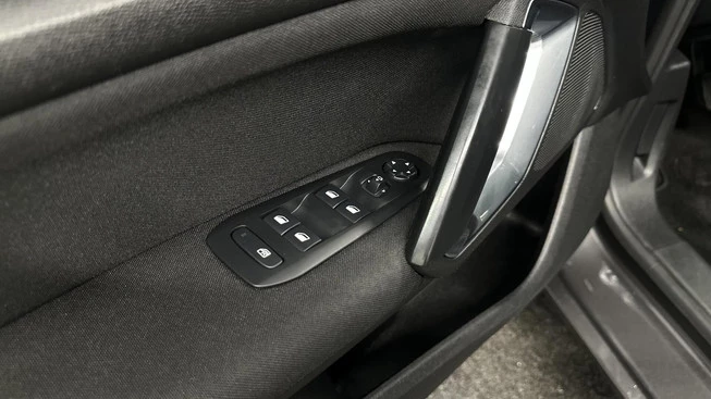 Peugeot 308 - Afbeelding 27 van 30