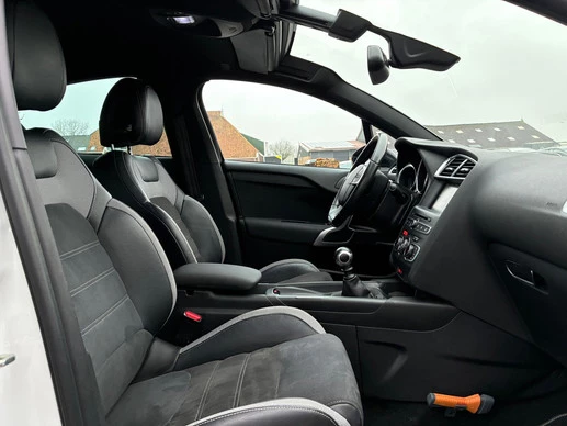 DS DS 4 - Afbeelding 14 van 30