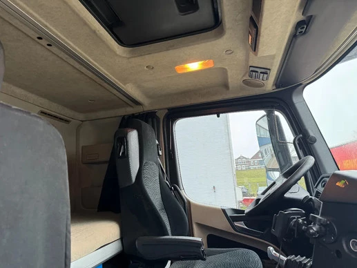 Mercedes-Benz Actros - Afbeelding 14 van 27