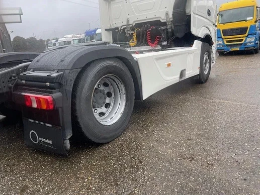 Mercedes-Benz Actros - Afbeelding 13 van 16
