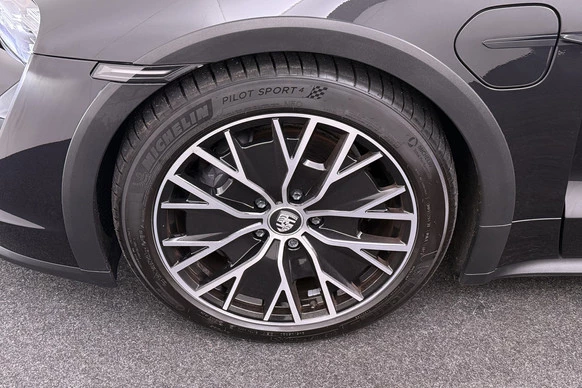 Porsche Taycan - Afbeelding 7 van 30
