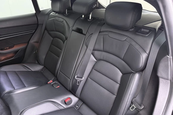 Porsche Taycan - Afbeelding 11 van 30