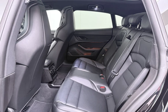 Porsche Taycan - Afbeelding 12 van 30
