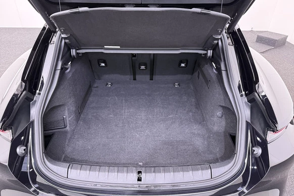 Porsche Taycan - Afbeelding 13 van 30