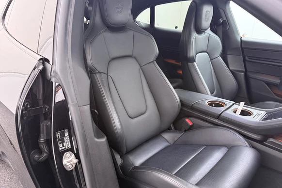 Porsche Taycan - Afbeelding 15 van 30