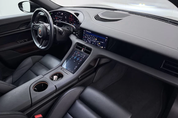 Porsche Taycan - Afbeelding 16 van 30