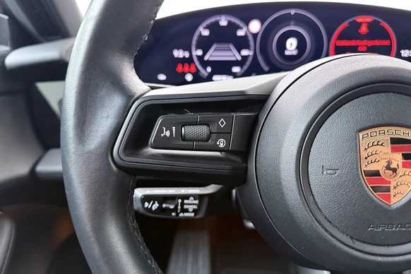 Porsche Taycan - Afbeelding 21 van 30