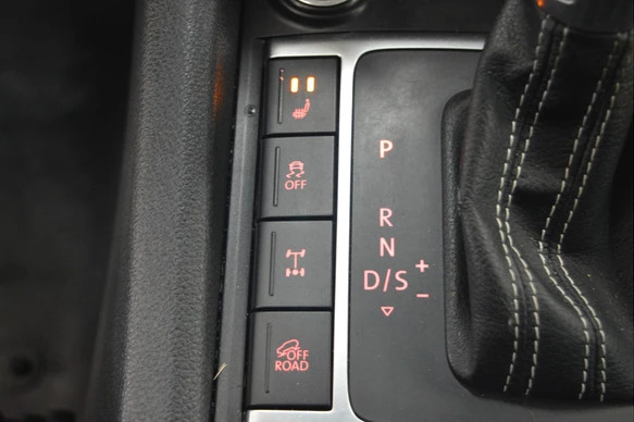 Volkswagen Amarok - Afbeelding 14 van 27