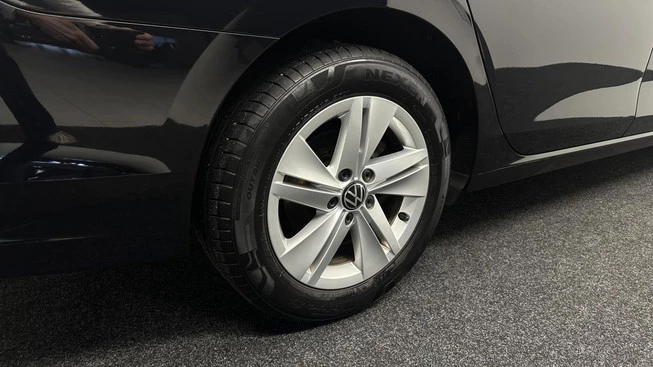 Volkswagen Golf - Afbeelding 15 van 30