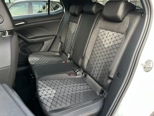 Volkswagen T-Cross - Afbeelding 12 van 30