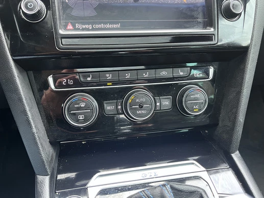 Volkswagen Passat - Afbeelding 11 van 19