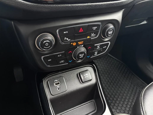 Jeep Compass - Afbeelding 15 van 30