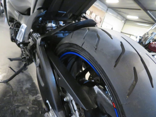 Suzuki GSX - Afbeelding 12 van 13