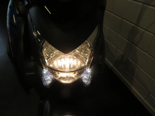 Suzuki GSX - Afbeelding 13 van 13