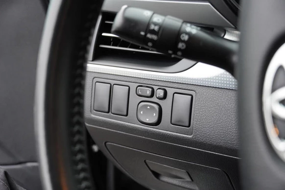 Toyota Avensis - Afbeelding 14 van 30