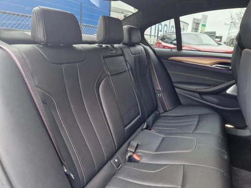 BMW M5 - Afbeelding 18 van 30