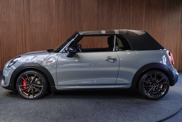 MINI Cooper Cabrio - Afbeelding 2 van 30
