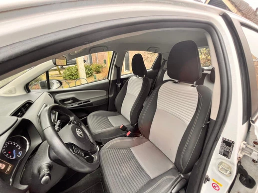 Toyota Yaris - Afbeelding 10 van 30