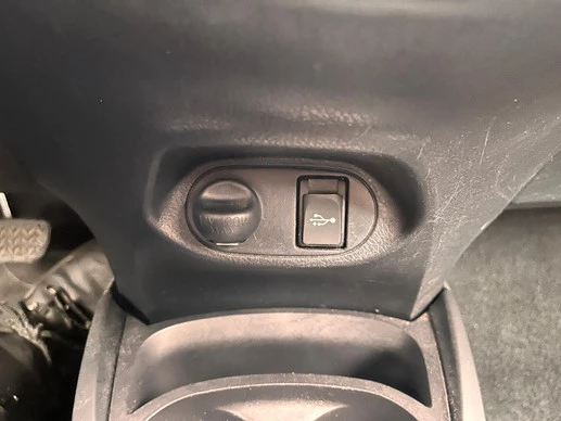 Toyota Yaris - Afbeelding 24 van 30