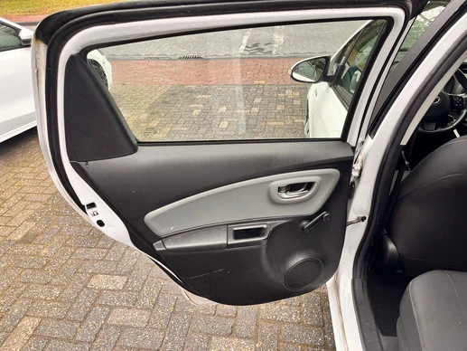 Toyota Yaris - Afbeelding 28 van 30