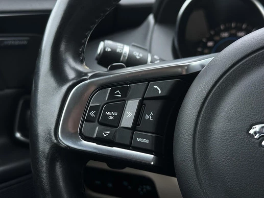 Jaguar XE - Afbeelding 18 van 30