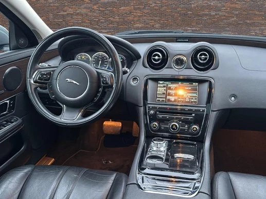 Jaguar XJ - Afbeelding 9 van 30