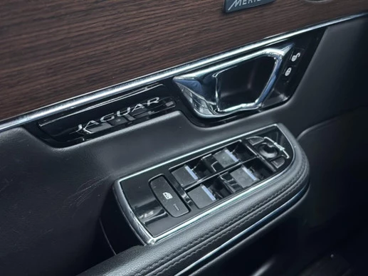 Jaguar XJ - Afbeelding 14 van 30