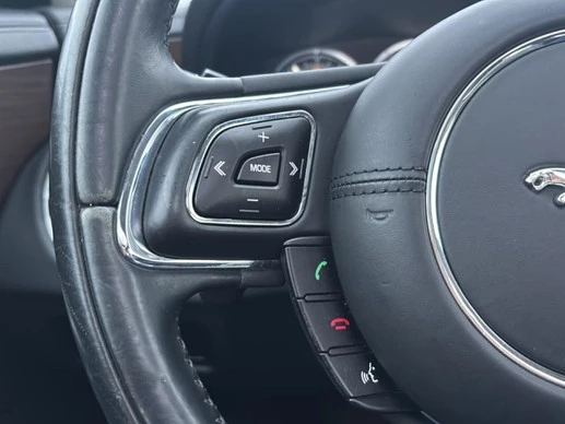 Jaguar XJ - Afbeelding 16 van 30