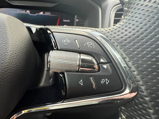 Škoda Karoq - Afbeelding 24 van 30