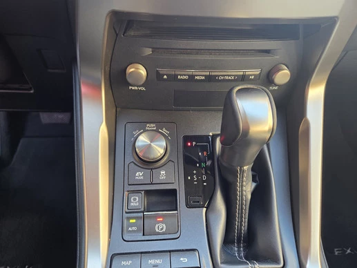 Lexus NX - Afbeelding 25 van 30