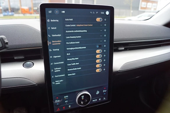 Ford Mustang Mach-E - Afbeelding 15 van 30