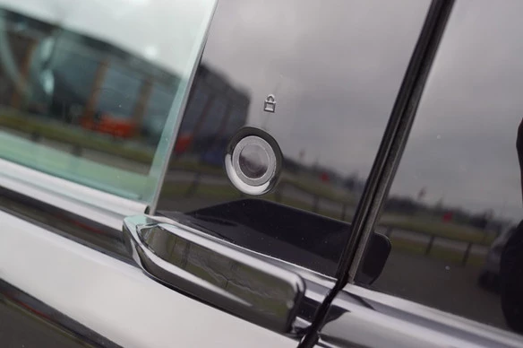 Ford Mustang Mach-E - Afbeelding 28 van 30