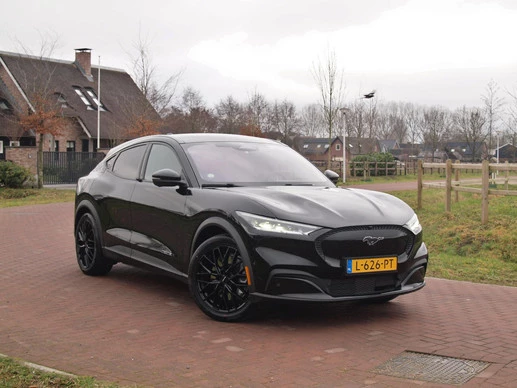 Ford Mustang Mach-E - Afbeelding 1 van 30