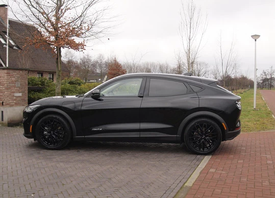 Ford Mustang Mach-E - Afbeelding 7 van 30