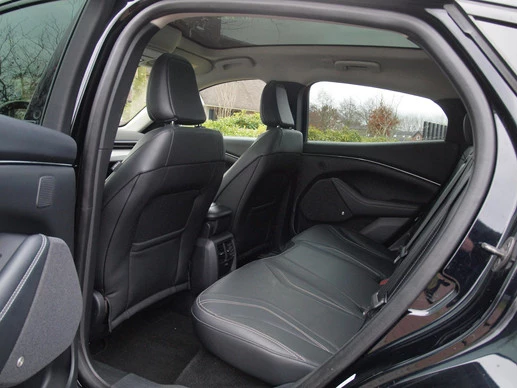 Ford Mustang Mach-E - Afbeelding 26 van 30