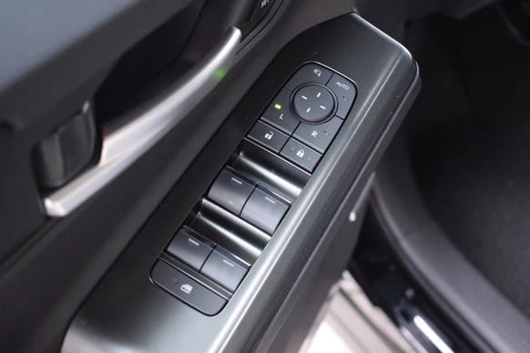 Subaru Solterra - Afbeelding 17 van 30