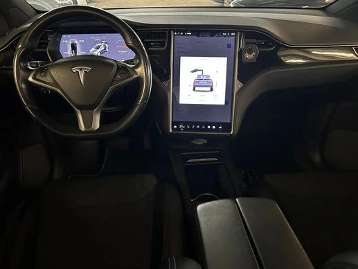 Tesla Model X - Afbeelding 10 van 11