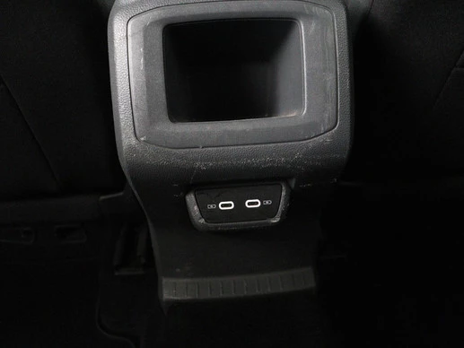 Volkswagen T-Cross - Afbeelding 28 van 30