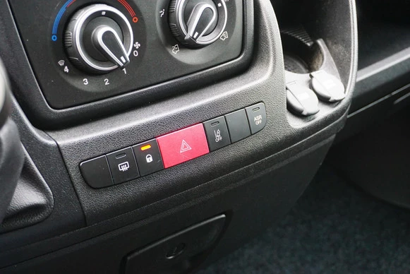 Peugeot Boxer - Afbeelding 25 van 30